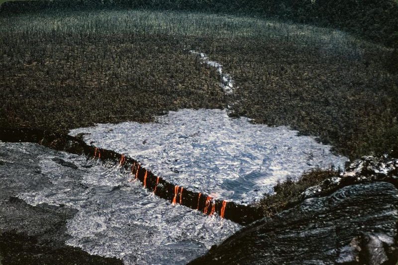 Illustration for article titled 1.774 días escupiendo lava: las espectaculares imágenes del volcán que tuvo cinco años en jaque a Hawai